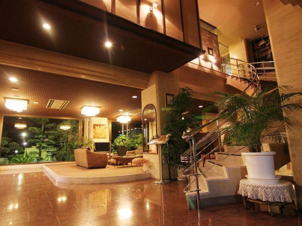 Miyakonojo Sun Plaza Hotel Exterior photo